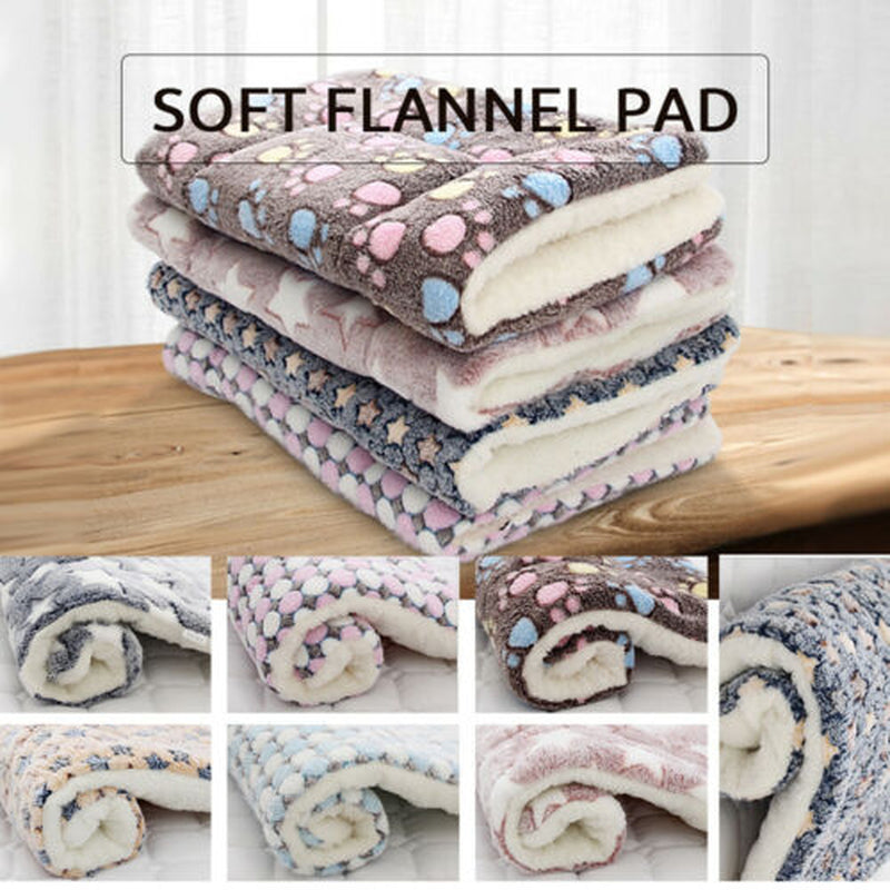 Cozy Thermal Fleece Pet Blanket - Soft & Warm Bed for Cats and Dogs