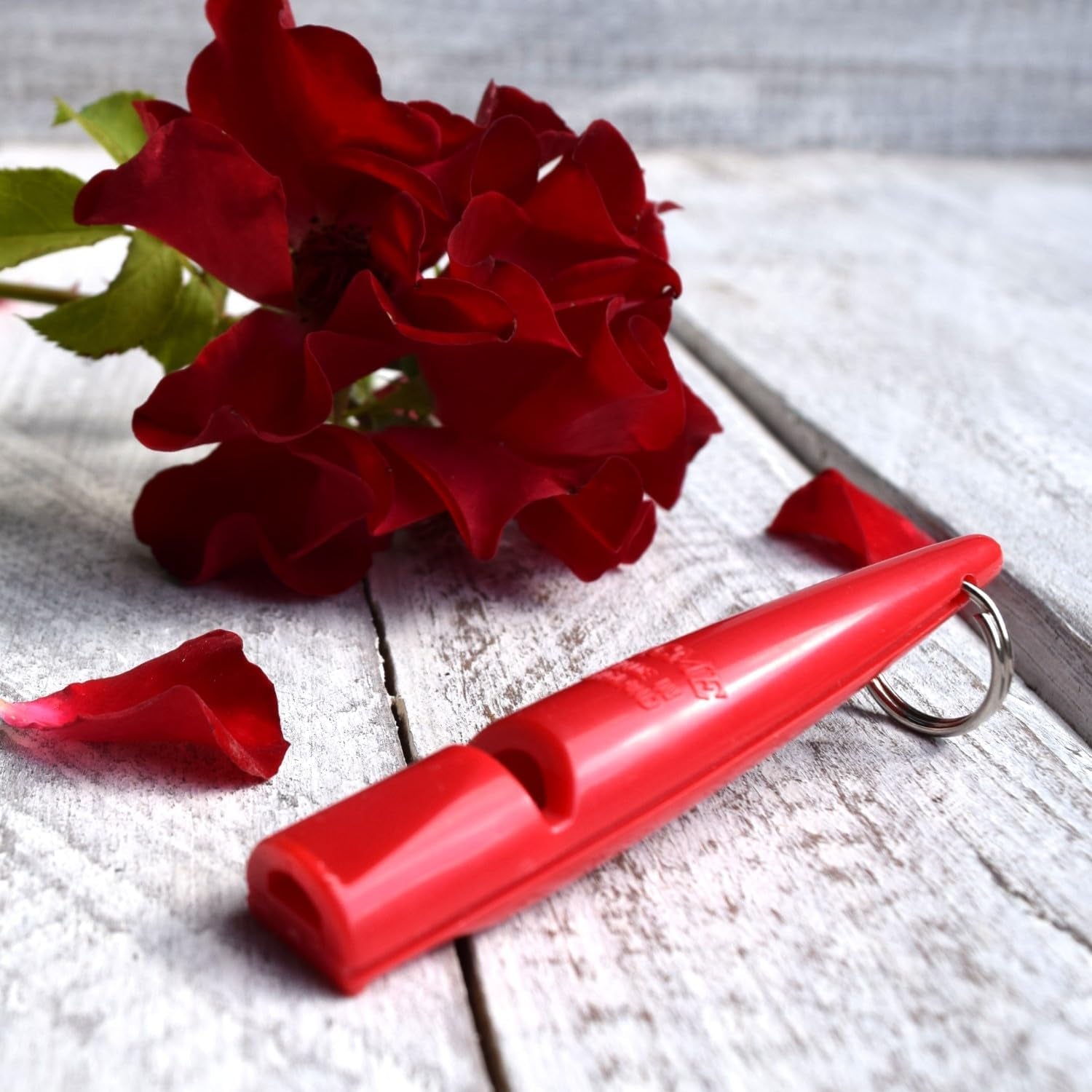 211.5 Medium-High Frequency Dog Training Whistle for Large Breeds – BPA-Free, Optimal Range, Made in England (Carmine Red)